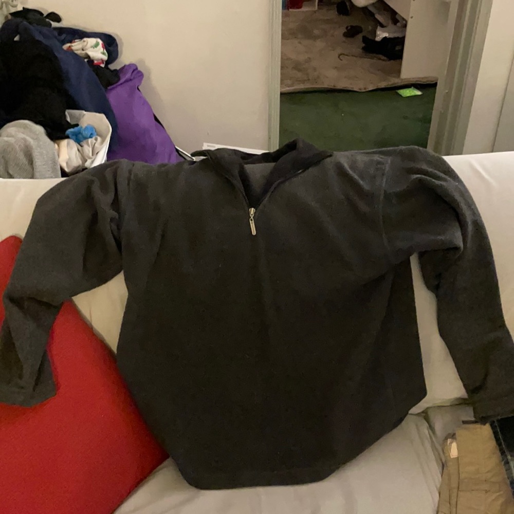 Grey pullover
